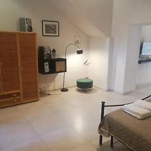 Magarìa Aeroporto di Catania Fontana Rossa